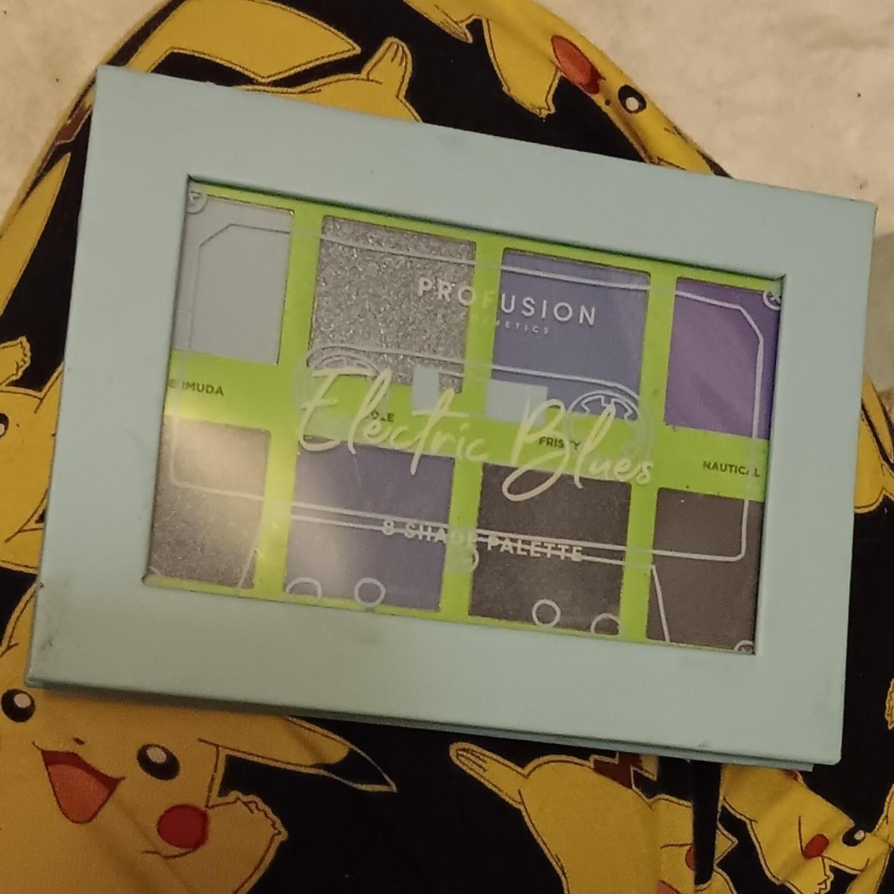 Profusion cosmetics electric blues 8 shade palette